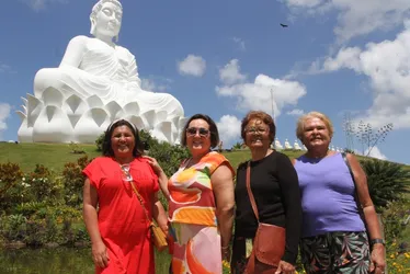 Imagem ilustrativa da imagem Buda gigante vai virar point cultural e gastronômico em Ibiraçu