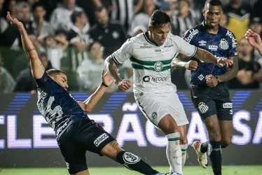 Imagem ilustrativa da imagem CBF admite erro de árbitro em pênalti para o Coritiba contra o Santos