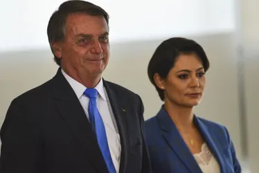 Imagem ilustrativa da imagem CPI termina sem informações de Bolsonaro e Michelle