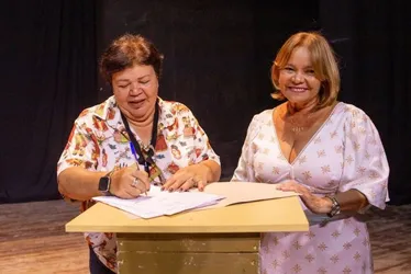 Imagem ilustrativa da imagem Camaragibe inicia pagamento da Lei Paulo Gustavo a artistas Locais