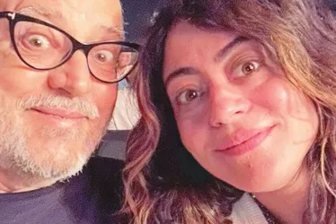 Imagem ilustrativa da imagem Carol Castro recebe apoio de famosos após morte do pai