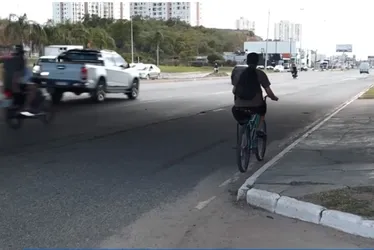 Imagem ilustrativa da imagem Ciclista é atropelado após fugir de assalto em Vila Velha