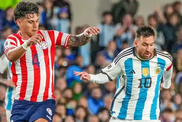 Imagem ilustrativa da imagem Com Messi só no 2º tempo, Argentina derrota Paraguai e lidera as Eliminatórias