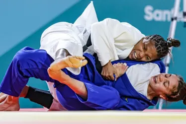 Imagem ilustrativa da imagem Com Rafaela Silva, Brasil domina 1º dia do judô no Pan de Santiago