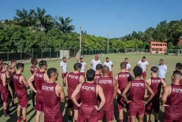 Imagem ilustrativa da imagem De olho em retomada, Desportiva Ferroviária anuncia 24 reforços para o Capixabão