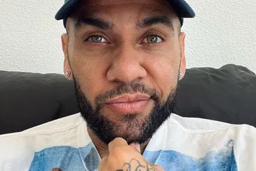 Imagem ilustrativa da imagem Defesa de Daniel Alves paga R$ 800 mil, e pena máxima pode cair pela metade