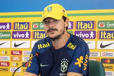 Imagem ilustrativa da imagem Eliminatórias: Diniz diz esperar dificuldades diante da Colômbia