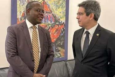 
          Imagem ilustrativa da imagem Embaixador de Israel cobra de Lula mais firmeza contra Hamas
          