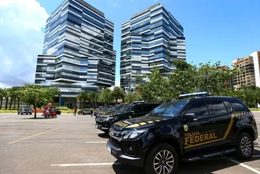 Imagem ilustrativa da imagem Empresários são investigados por dívida de R$ 5 bilhões com a União