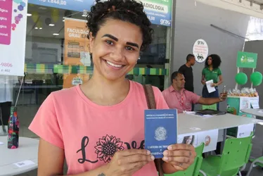 Imagem ilustrativa da imagem Empresas dão cursos com chance de emprego e salário de até R$ 8.400