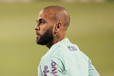 Imagem ilustrativa da imagem Entenda o acordo que Daniel Alves pode fazer com a justiça espanhola