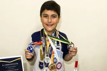 Imagem ilustrativa da imagem Estudante capixaba recebe medalha por identificação de asteroide