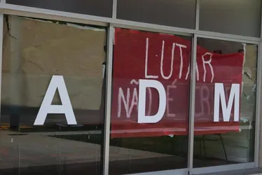 Imagem ilustrativa da imagem Estudantes entram com ação contra a USP para tentar impedir reprovação por greve
