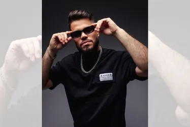 Imagem ilustrativa da imagem Ex-dupla sertaneja, Breno se joga em carreira solo com “Love no Sigilo”