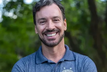 Imagem ilustrativa da imagem Ex-goleiro de Grêmio e Flamengo, Emerson Ferretti é eleito presidente do Bahia