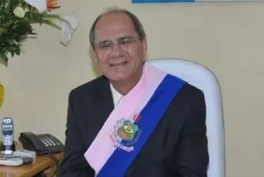 Imagem ilustrativa da imagem Ex-prefeito tem de devolver R$ 1,5 milhão