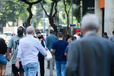Imagem ilustrativa da imagem Expectativa de vida sobe para 75,5 anos após queda na pandemia