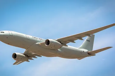 
          Imagem ilustrativa da imagem Farra nas asas da FAB já soma 1.883 voos de jatinho
          