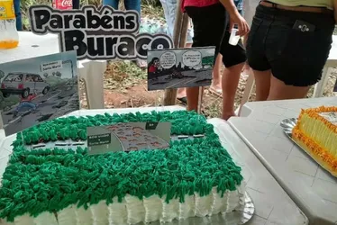 Imagem ilustrativa da imagem Festa com bolo e 200 convidados para "aniversário de buraco" no ES