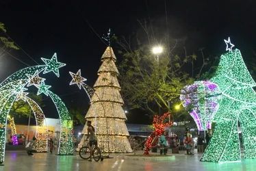Imagem ilustrativa da imagem Festas de Natal e vilas de Papai Noel a partir desta sexta-feira