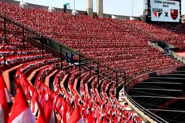 Imagem ilustrativa da imagem Final da Copa do Brasil terá taça gigante, Monobloco e show de drones
