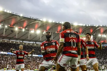 Imagem ilustrativa da imagem Flamengo vence o Vasco e fica a nove pontos do Botafogo