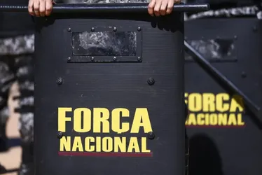 Imagem ilustrativa da imagem Força Nacional erra caminho e tem armas levadas por traficantes do RJ