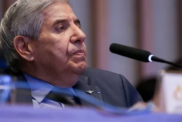 Imagem ilustrativa da imagem General Heleno começa a depor na CPMI dos atos radicais de 8 de janeiro