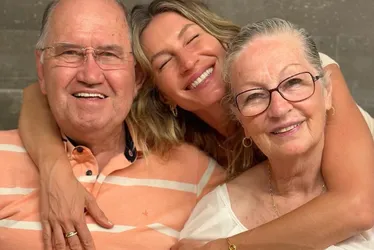 Imagem ilustrativa da imagem Gisele Bündchen diz que esperava seguir os passos dos pais no casamento