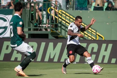 Imagem ilustrativa da imagem Goiás marca no fim, arranca empate com o Vasco e times ficam no Z4