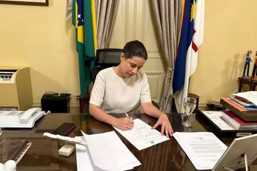 Imagem ilustrativa da imagem Governo anuncia R$ 164 milhões para pagamento do Bônus de Desempenho Educacional