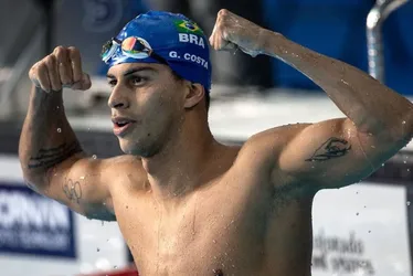 Imagem ilustrativa da imagem Guilherme Costa vence os 1.500 metros livre e soma 4 medalhas de ouro no Pan