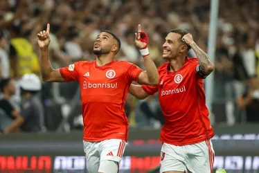 Imagem ilustrativa da imagem Inter vence Corinthians na despedida de Fábio Santos e garante vaga na Sula