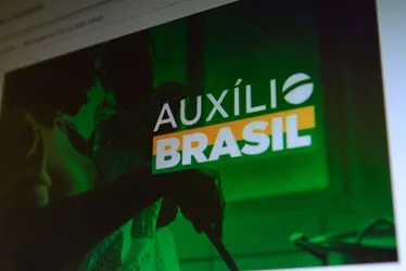 Imagem ilustrativa da imagem Justiça manda pagar R$ 15 mil a beneficiários do Auxílio Brasil com dados vazados