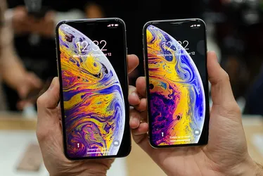 Imagem ilustrativa da imagem Leilão da Receita com iPhone e celulares da Xiaomi e Samsung termina nesta terça