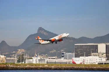 Imagem ilustrativa da imagem Limite de passageiros do Santos Dumont deve ficar próximo a 6,5 milhões