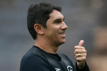 Imagem ilustrativa da imagem Lucio Flavio deixa o Botafogo antes da chegada de Tiago Nunes