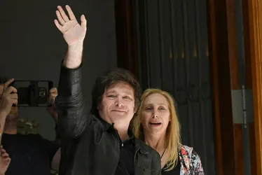 Imagem ilustrativa da imagem Lula, Bolsonaro, Musk, Trump; veja reações à vitória de Javier Milei na Argentina