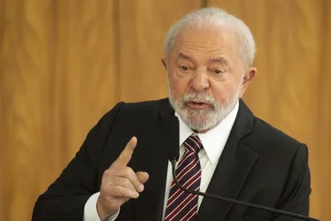 Imagem ilustrativa da imagem Lula vai vetar marco temporal e Congresso quer derrubar