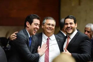 Imagem ilustrativa da imagem Lula vai vetar marco temporal e Congresso quer derrubar
