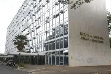 Imagem ilustrativa da imagem MS registra primeiro foco de gripe aviária em criação doméstica