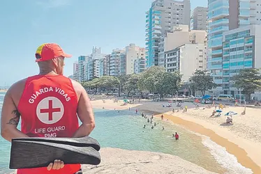 Imagem ilustrativa da imagem Mais 100 guarda-vidas nas praias de Guarapari
