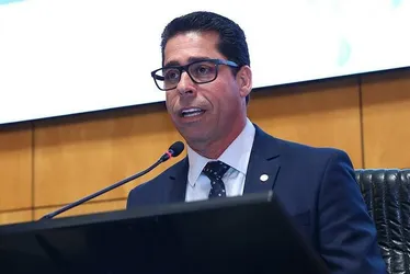 Imagem ilustrativa da imagem Marcelo Santos confirma apoio a Casagrande no Senado em 2026