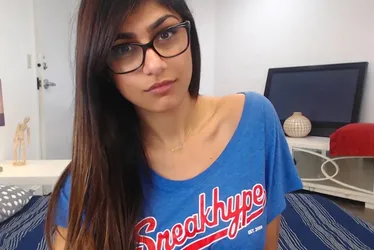 Imagem ilustrativa da imagem Mia Khalifa é demitida após apoiar Palestina em guerra com Israel
