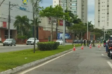 Imagem ilustrativa da imagem Motociclista foge após atropelar mulher em Vitória