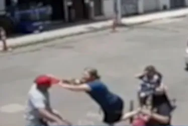 Imagem ilustrativa da imagem Mulher presencia assalto e parte para cima do bandido em Vila Velha