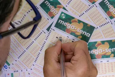 Imagem ilustrativa da imagem Ninguém acerta seis dezenas e prêmio da Mega-Sena vai a R$ 35 milhões