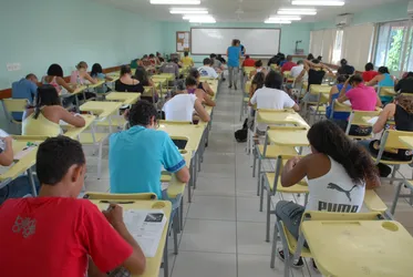 Imagem ilustrativa da imagem Novo plano do ensino médio amplia aulas tradicionais
