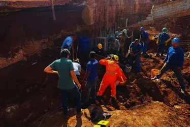 Imagem ilustrativa da imagem Operários morrem soterrados durante obra em BH