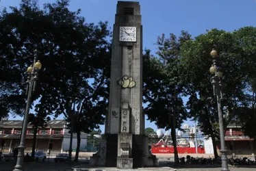 Imagem ilustrativa da imagem Oswaldo Moscon: “Dei corda no relógio da Praça 8 por 30 anos”